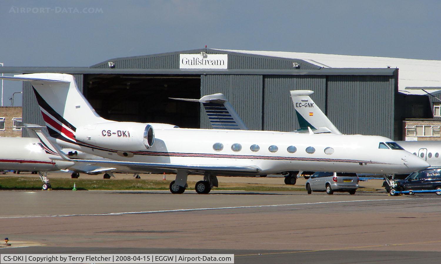 CS-DKI, 2007 Gulfstream Aerospace GV-SP (G550) C/N 5166, Netjets Europe G550 at Luton