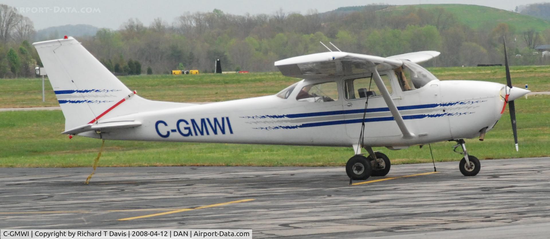C-GMWI, 1970 Cessna 172K Skyhawk C/N 17259170, 1970 Cessna 172K in Danville Va.