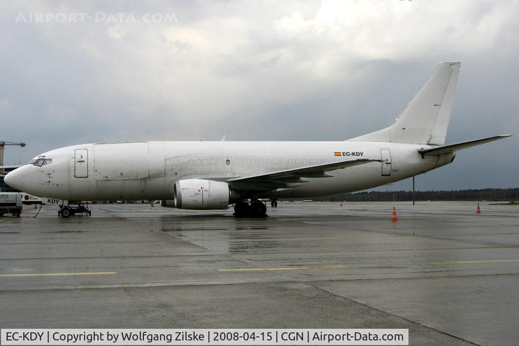 EC-KDY, 1987 Boeing 737-3S3/SF C/N 23811, visitor