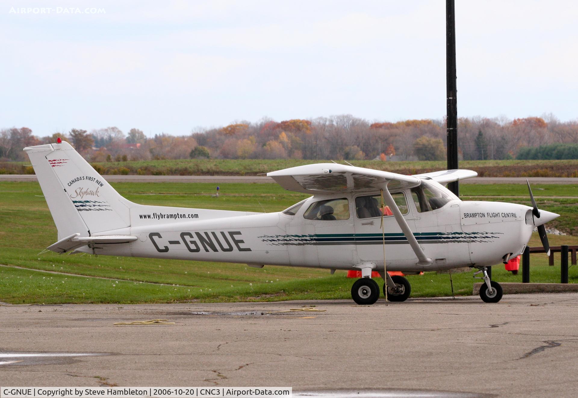 C-GNUE, 1997 Cessna 172R C/N 17280025, At Brampton Ontario