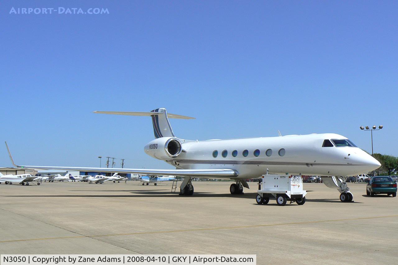 N3050, 2005 Gulfstream Aerospace GV-SP (G550) C/N 5096, At Arlington Municipal