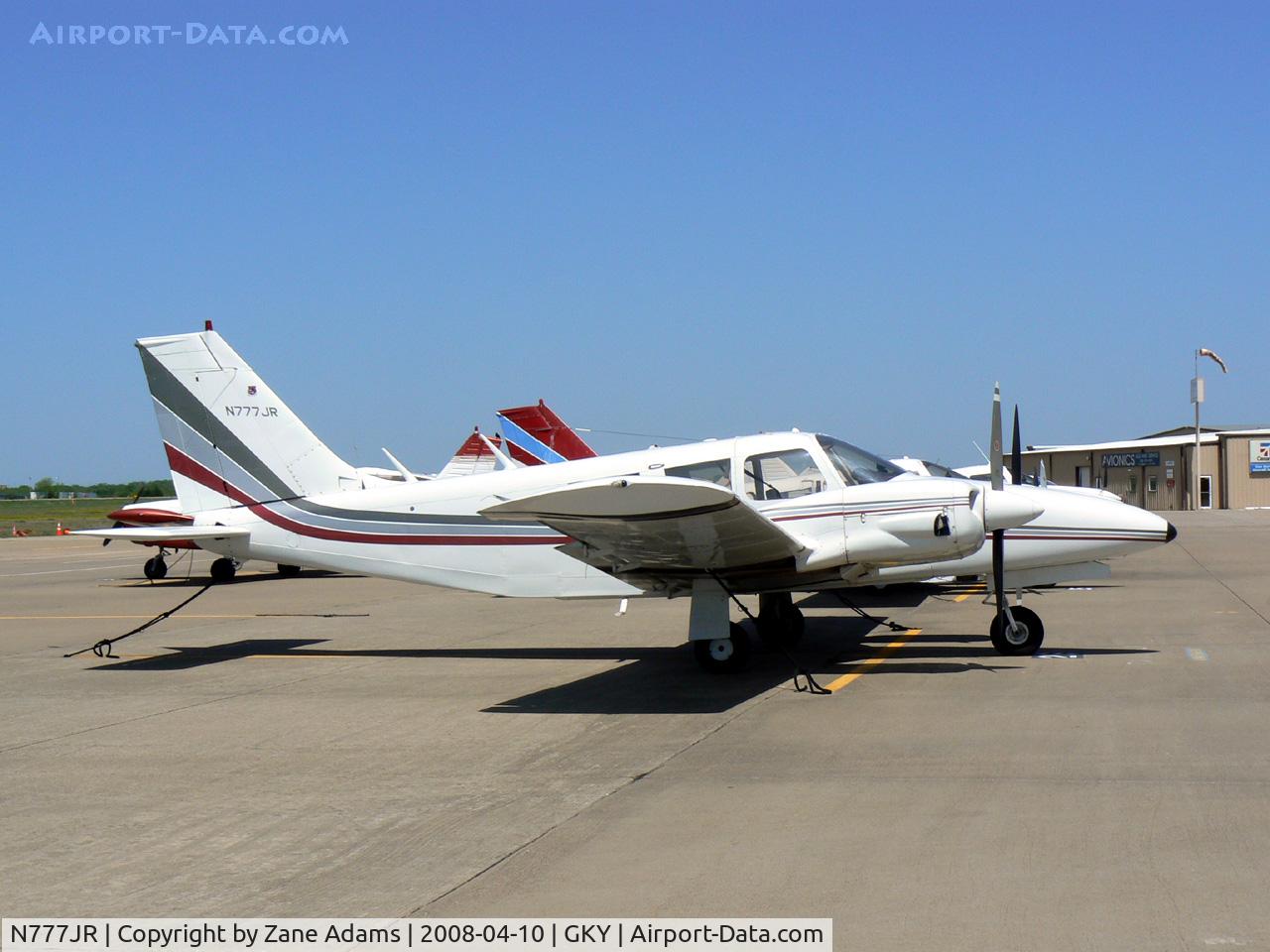 N777JR, 1972 Piper PA-34-200 C/N 34-7350093, At Arlington Municipal