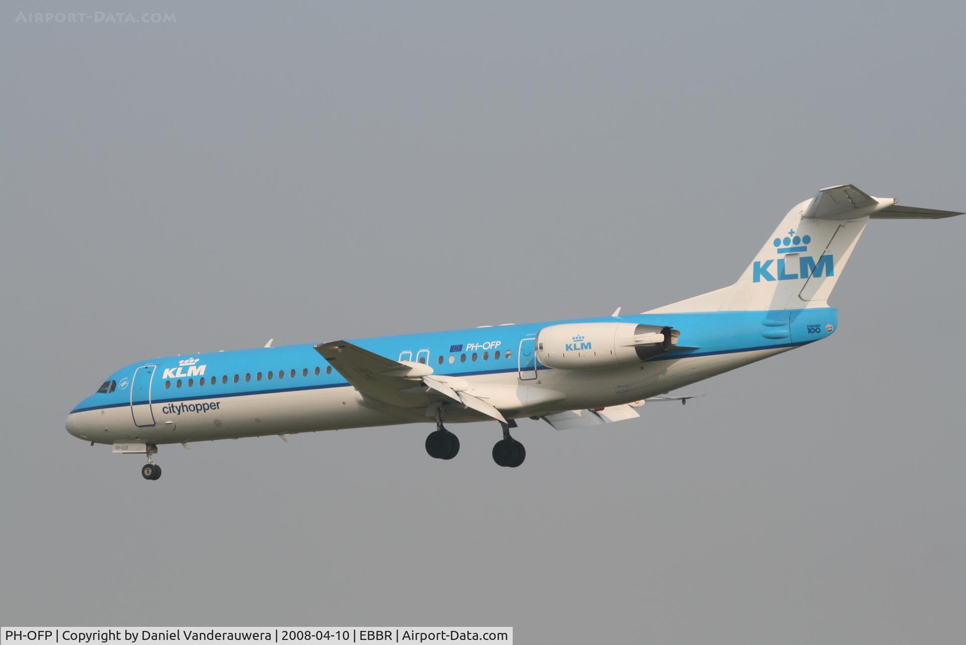 PH-OFP, 1995 Fokker 100 (F-28-0100) C/N 11472, arrival of flight KL1723 to rwy 25L