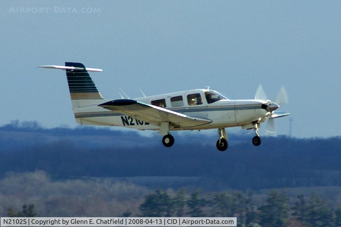 N2102S, 1979 Piper PA-32RT-300 C/N 32R-7985085, Departing Runway 31