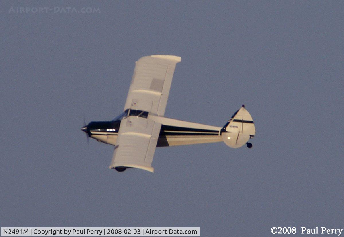 N2491M, 1947 Piper PA-12 Super Cruiser C/N 12-1698, Coming around for another pass