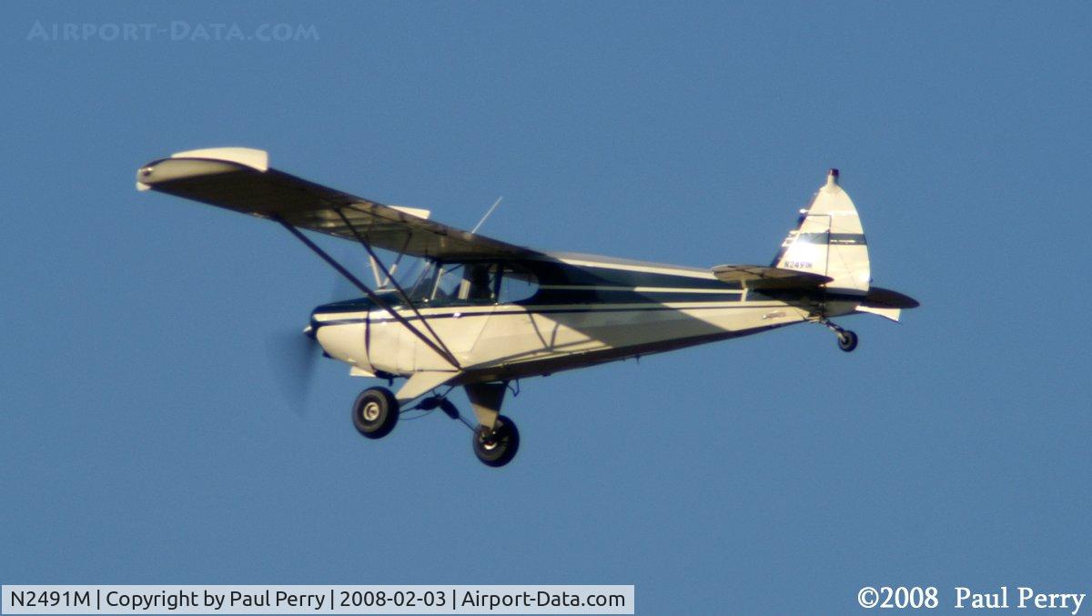 N2491M, 1947 Piper PA-12 Super Cruiser C/N 12-1698, The departure following a quick visit
