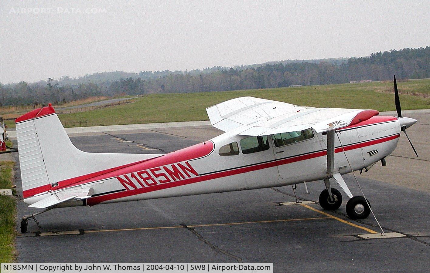 N185MN, 1979 Cessna A185F Skywagon 185 C/N 18503803, At rest