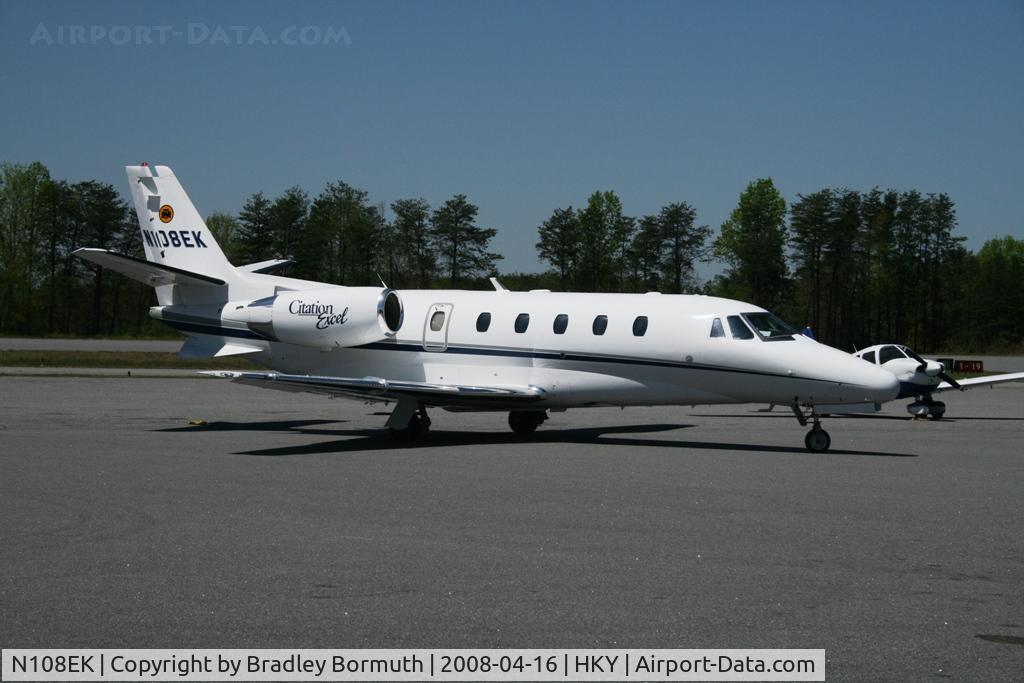 N108EK, 1999 Cessna 560 Citation Excel C/N 560-5032, A great day to take pictures.