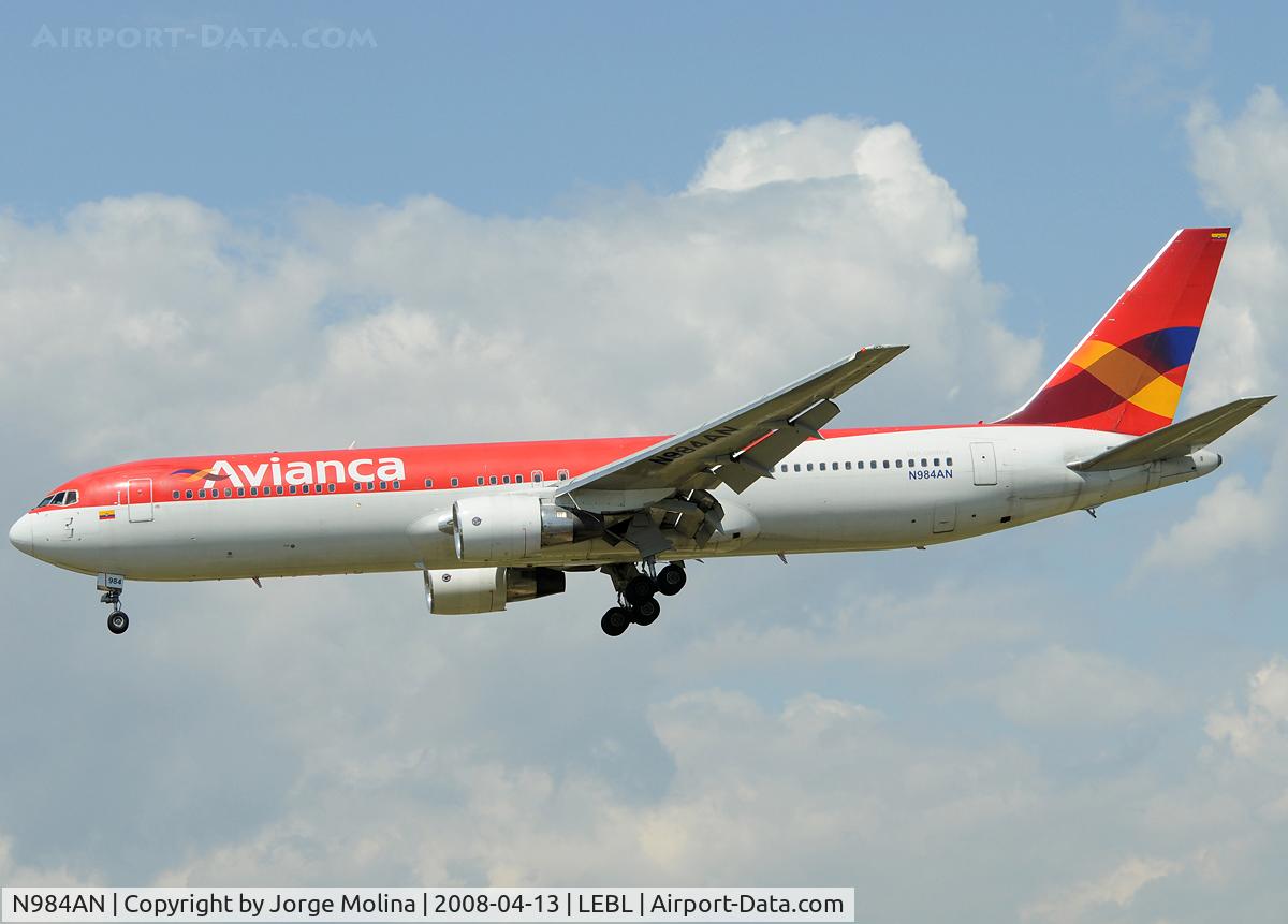 N984AN, 1989 Boeing 767-383 C/N 24357, Avianca with 763ER on final to RWY 25R.