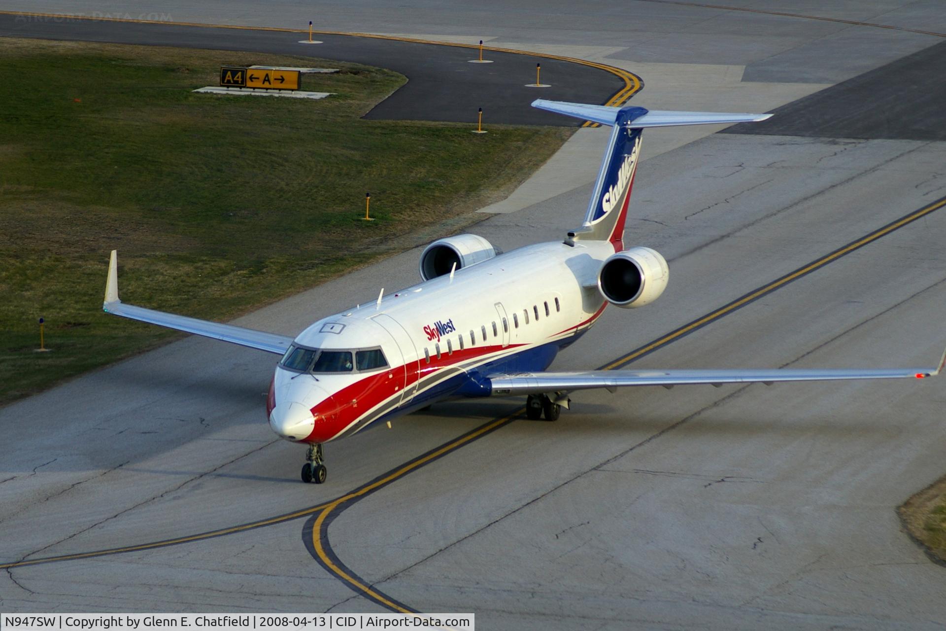 N947SW, 2003 Bombardier CRJ-200LR (CL-600-2B19) C/N 7786, On Alpha 4 heading to the gate