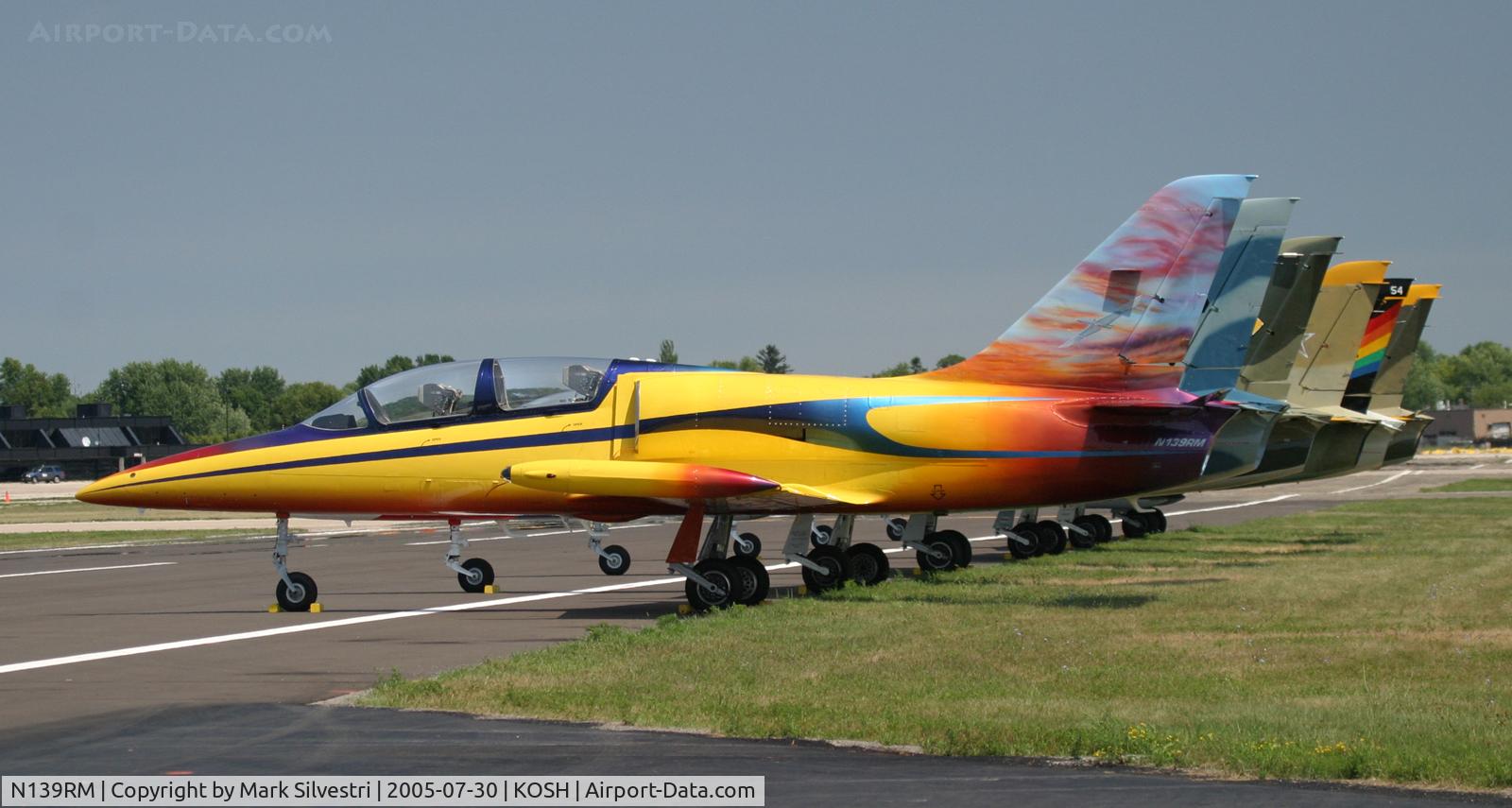 N139RM, 1977 Aero L-39C Albatros C/N 730840, Oshkosh 2005