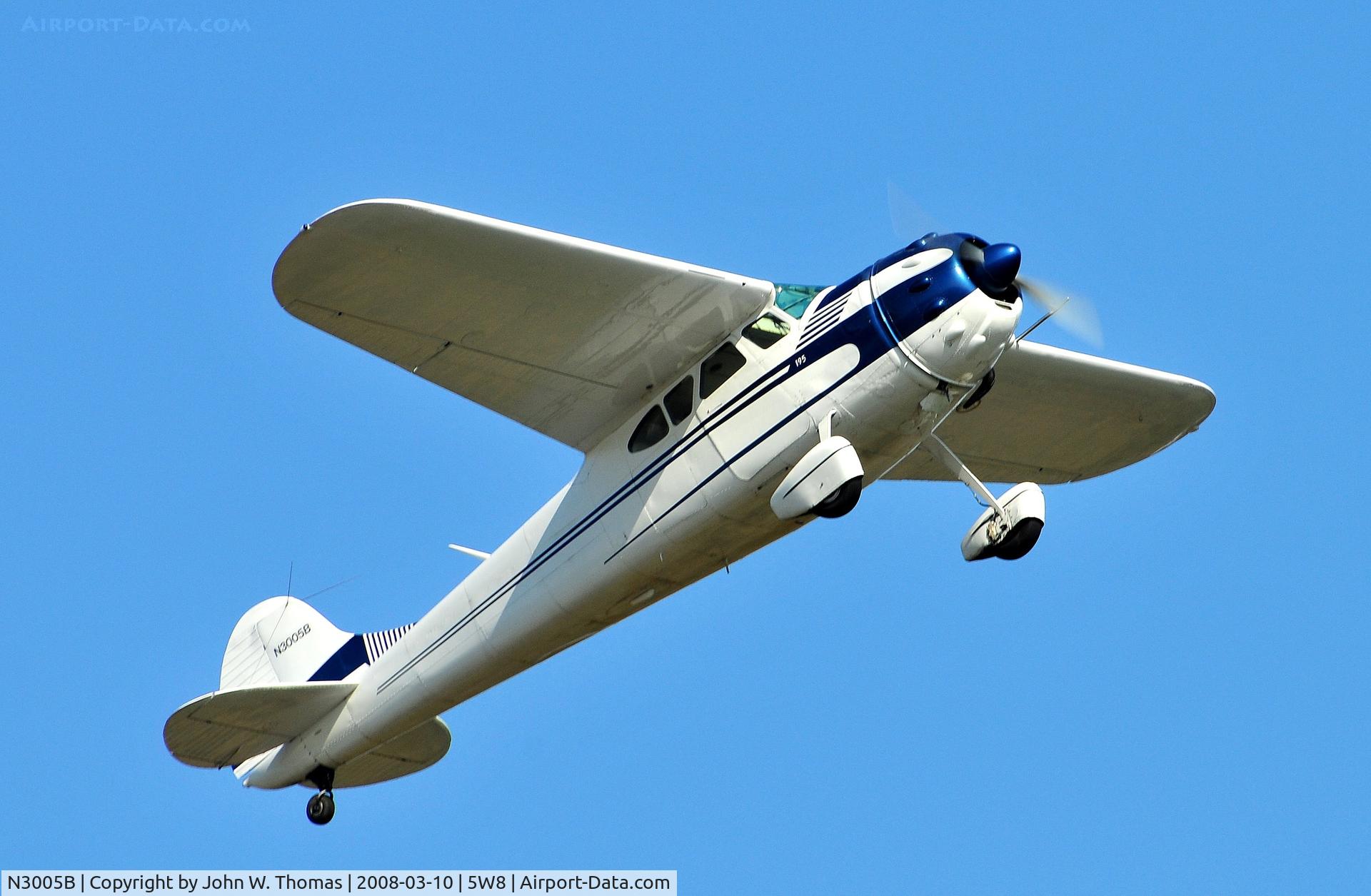 N3005B, 1952 Cessna 195B Businessliner C/N 7888, Departing runway 22