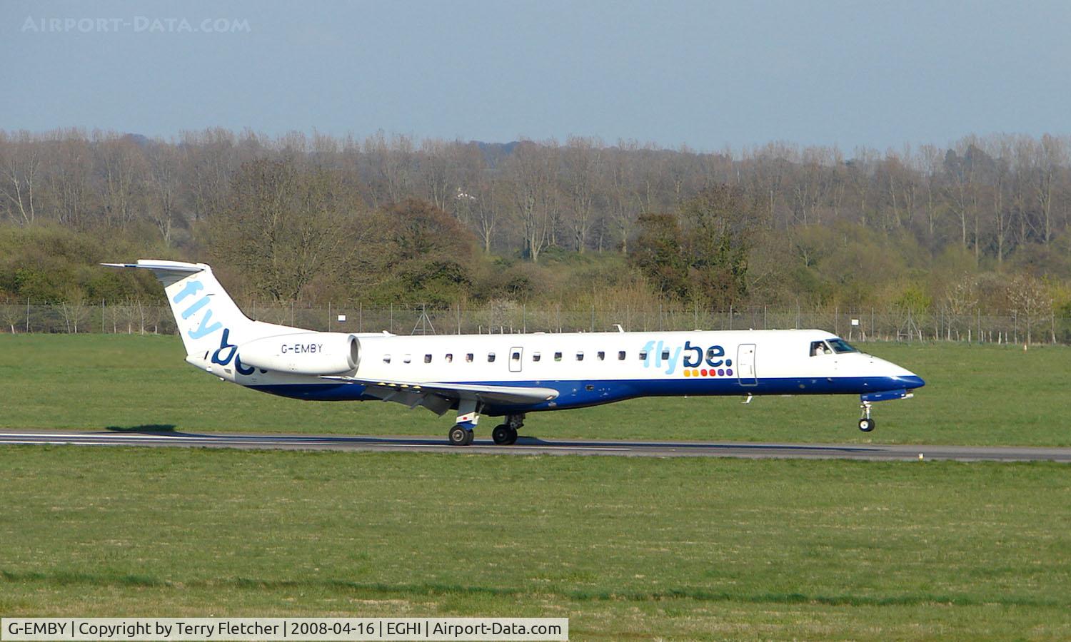 G-EMBY, 2002 Embraer EMB-145EU (ERJ-145EU) C/N 145617, FLYBE EMB145 touches down at Southampton