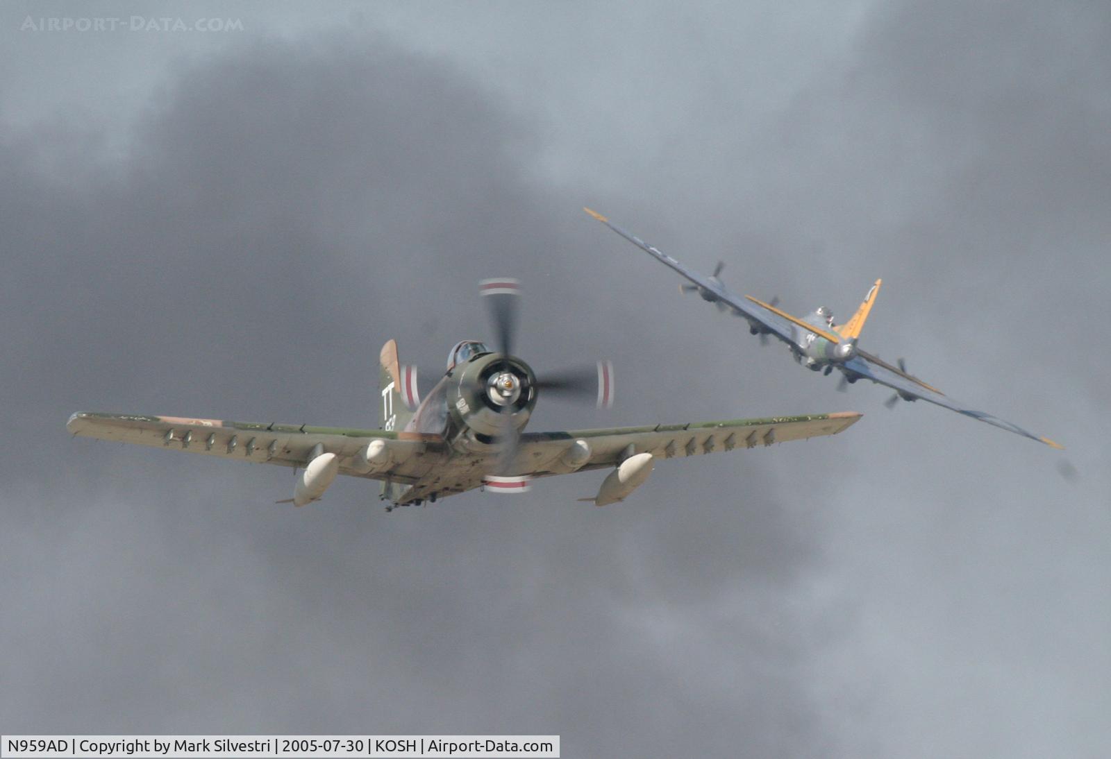 N959AD, Douglas A-1D Skyraider (AD-4NA) C/N 7759, Oshkosh 2005