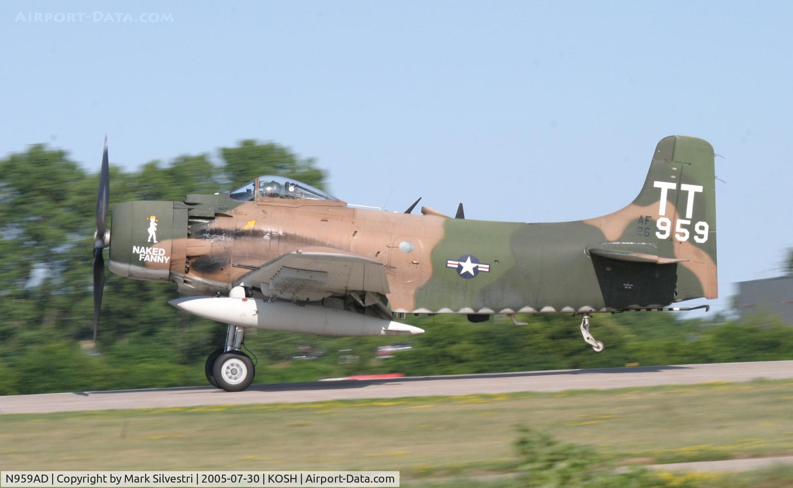 N959AD, Douglas A-1D Skyraider (AD-4NA) C/N 7759, Oshkosh 2005