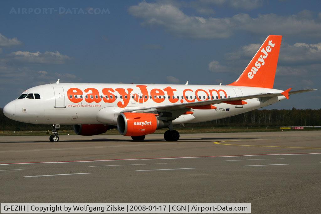 G-EZIH, 2005 Airbus A319-111 C/N 2463, visitor