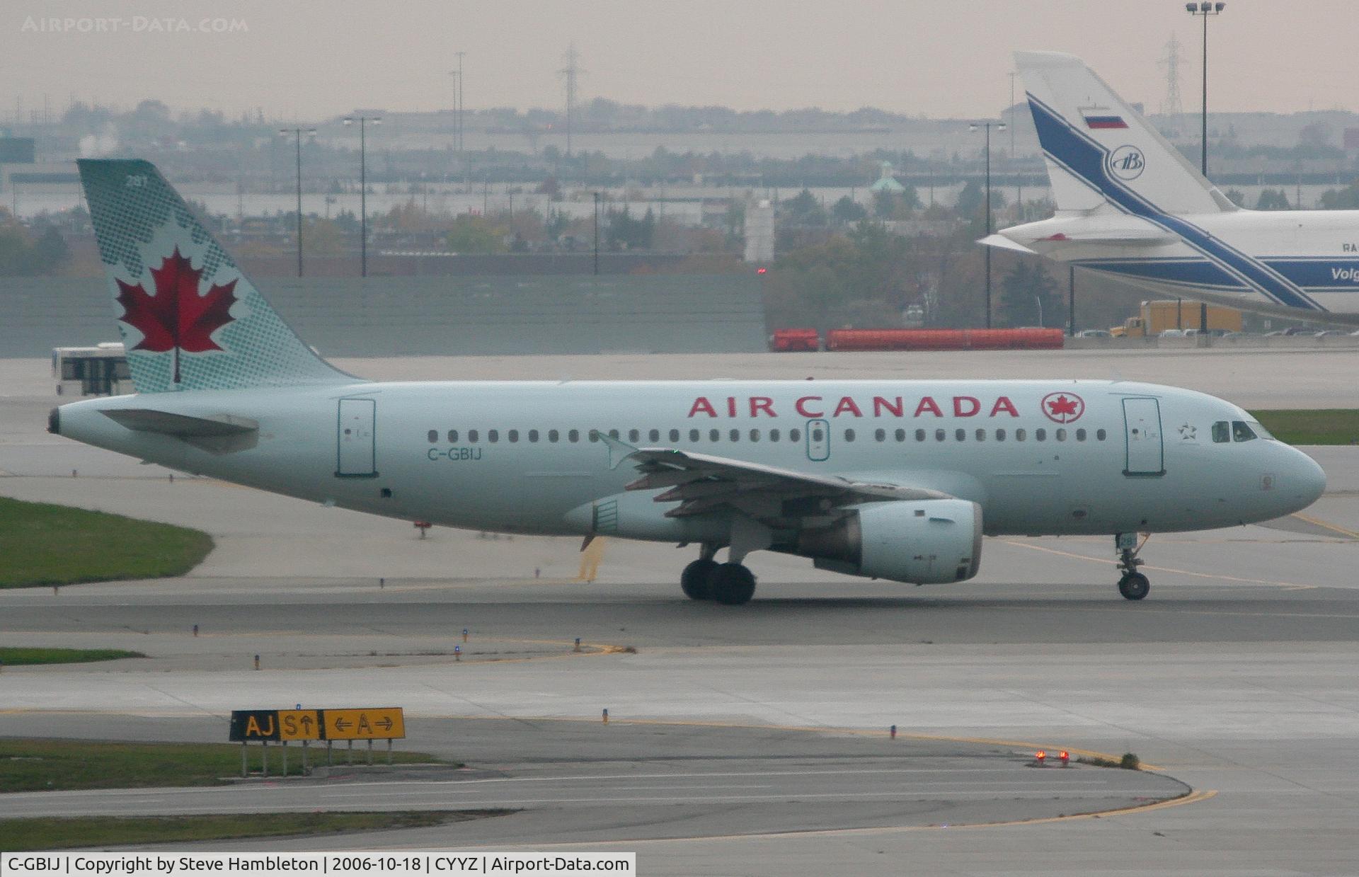 C-GBIJ, 1998 Airbus A319-114 C/N 829, Rainy day at Toronto