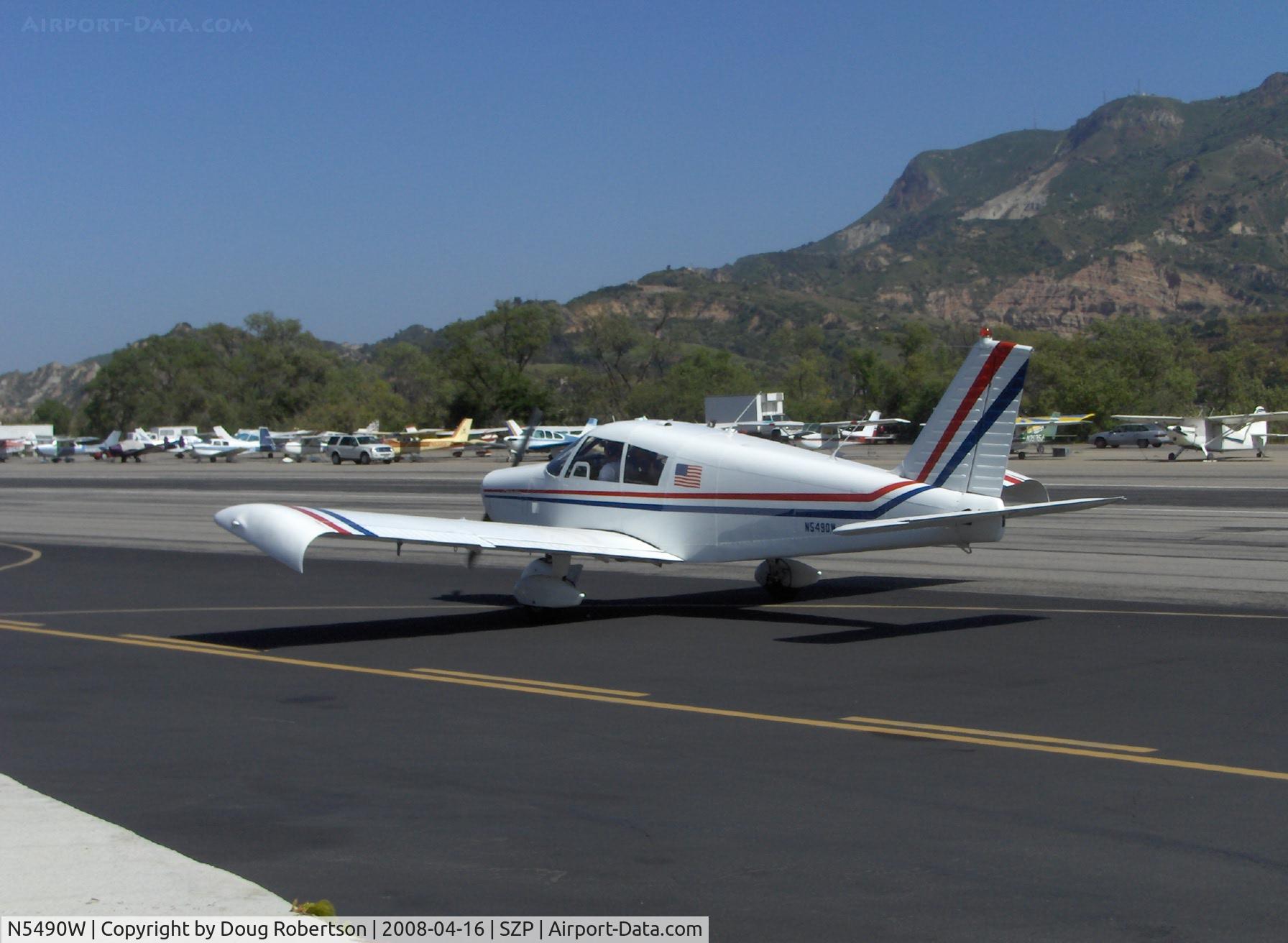 N5490W, 1962 Piper PA-28-160 Cherokee C/N 28-575, 1962 Piper PA-28-160 CHEROKEE, Lycoming O-320-B2B 160 Hp, taxi back to Rwy 22