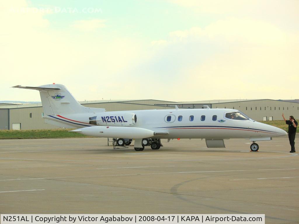 N251AL, Gates Learjet 25D C/N 25D-313, Starting engines to transport pacient somewhere...
