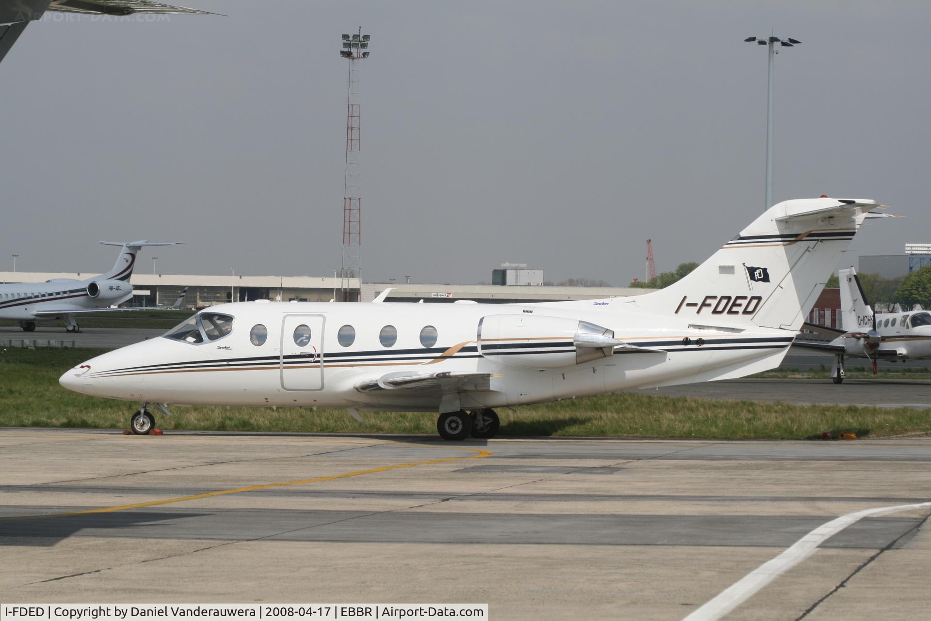 I-FDED, 1999 Raytheon Beechjet 400A C/N RK-500, parked on General Aviation apron (Abelag)