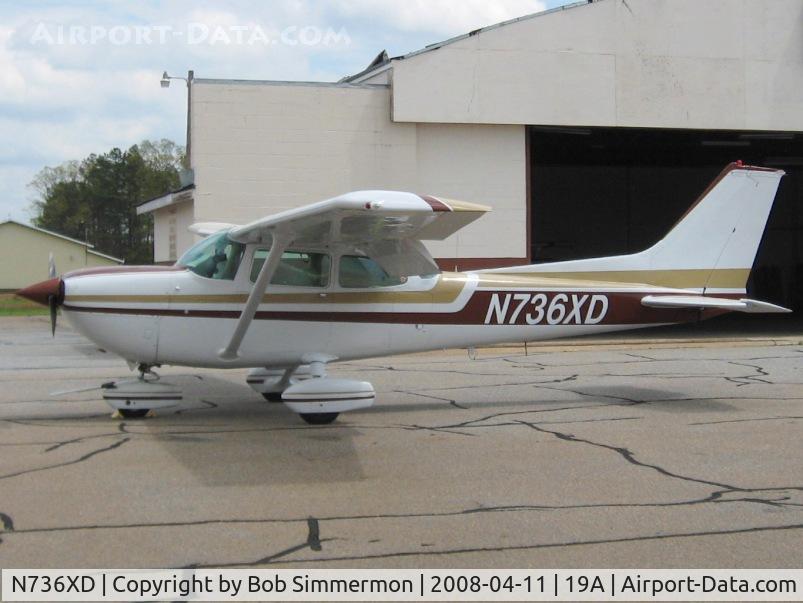 N736XD, 1978 Cessna R172K Hawk XP C/N R1722862, On the ramp at Jefferson, GA