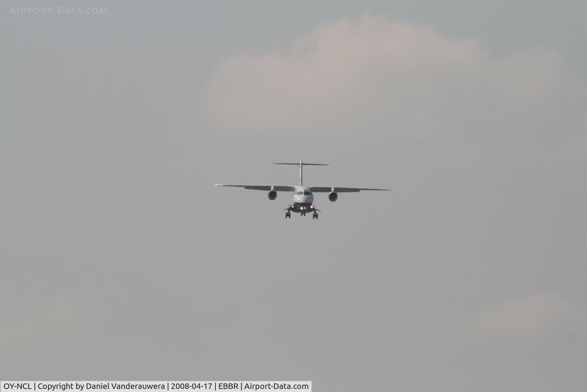 OY-NCL, 2001 Fairchild Dornier 328-310 328JET C/N 3192, on approach to rwy 02