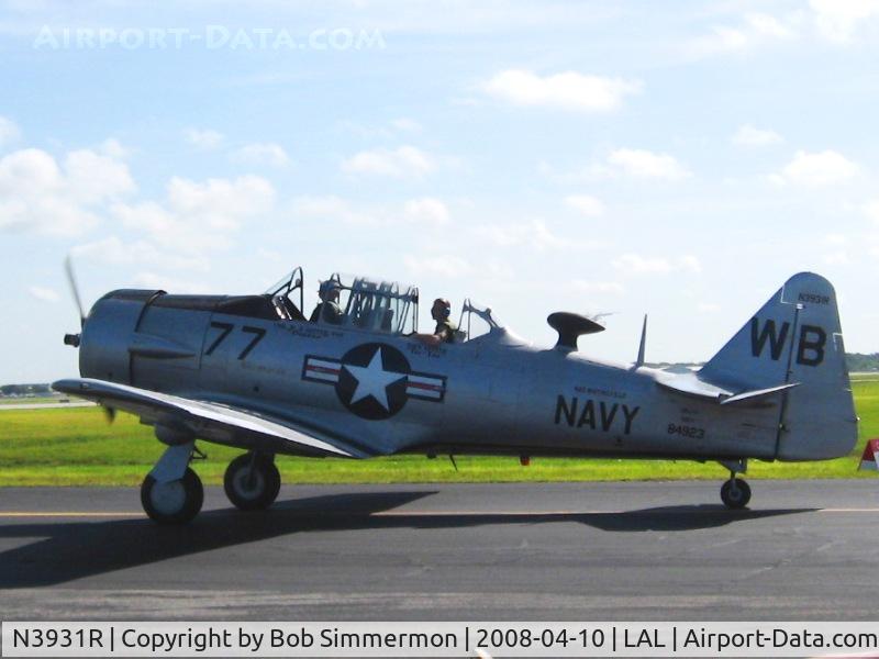 N3931R, North American AT-6B Texan C/N 84-923, Departing Sun N Fun 2008