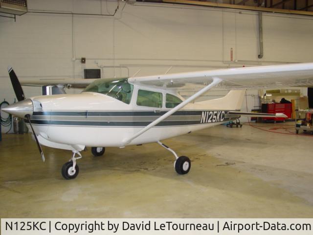 N125KC, 1982 Cessna R182 Skylane RG C/N R18201805, In the hager at Aurora