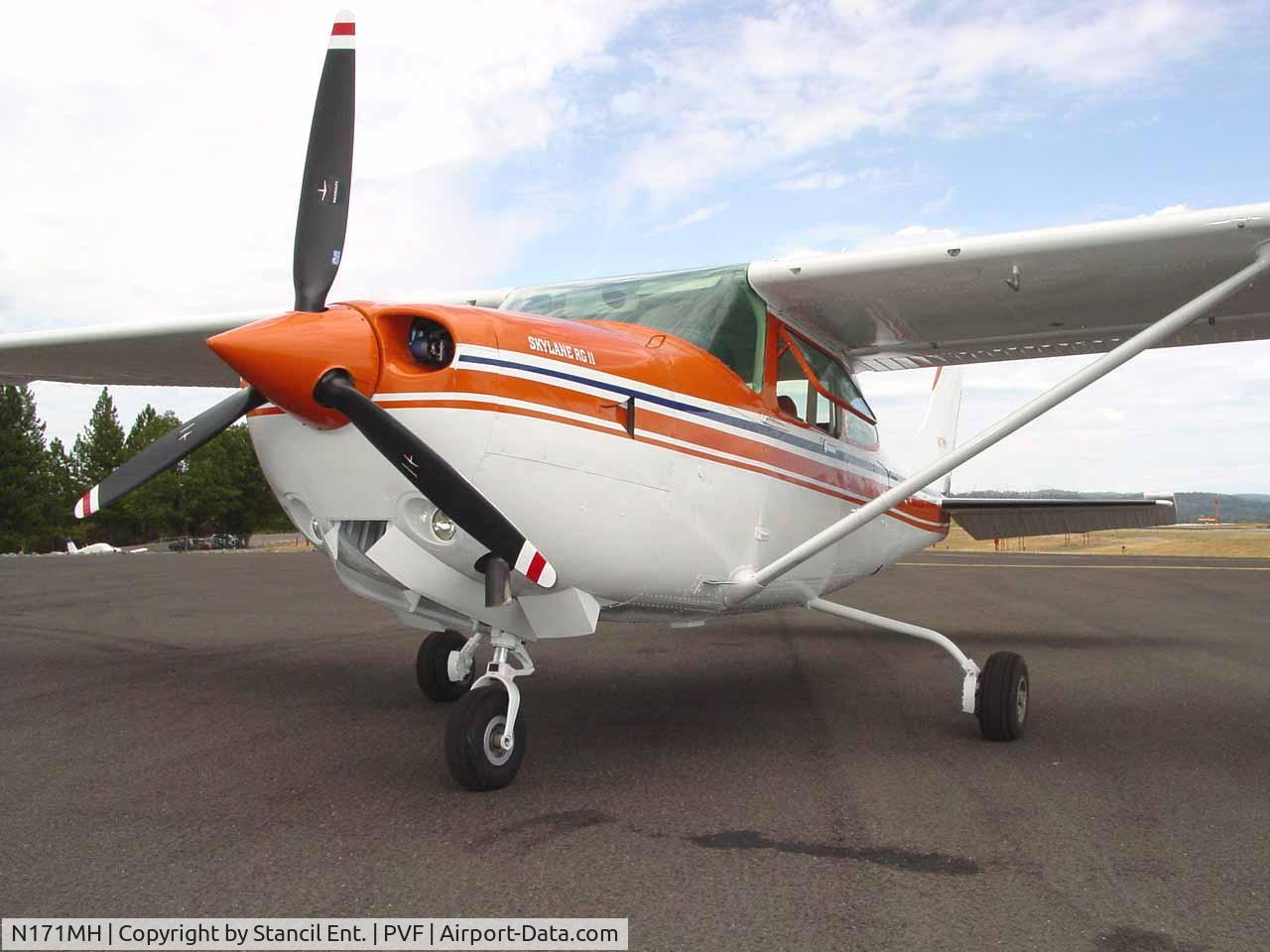 N171MH, 1981 Cessna R182 Skylane RG C/N R182-01766, Extra Clean!