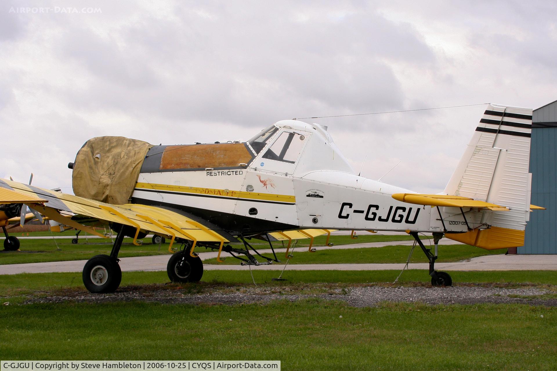 C-GJGU, 1981 PZL-Mielec M-18 Dromader C/N 1Z007-05, At St Thomas Municipal, ON