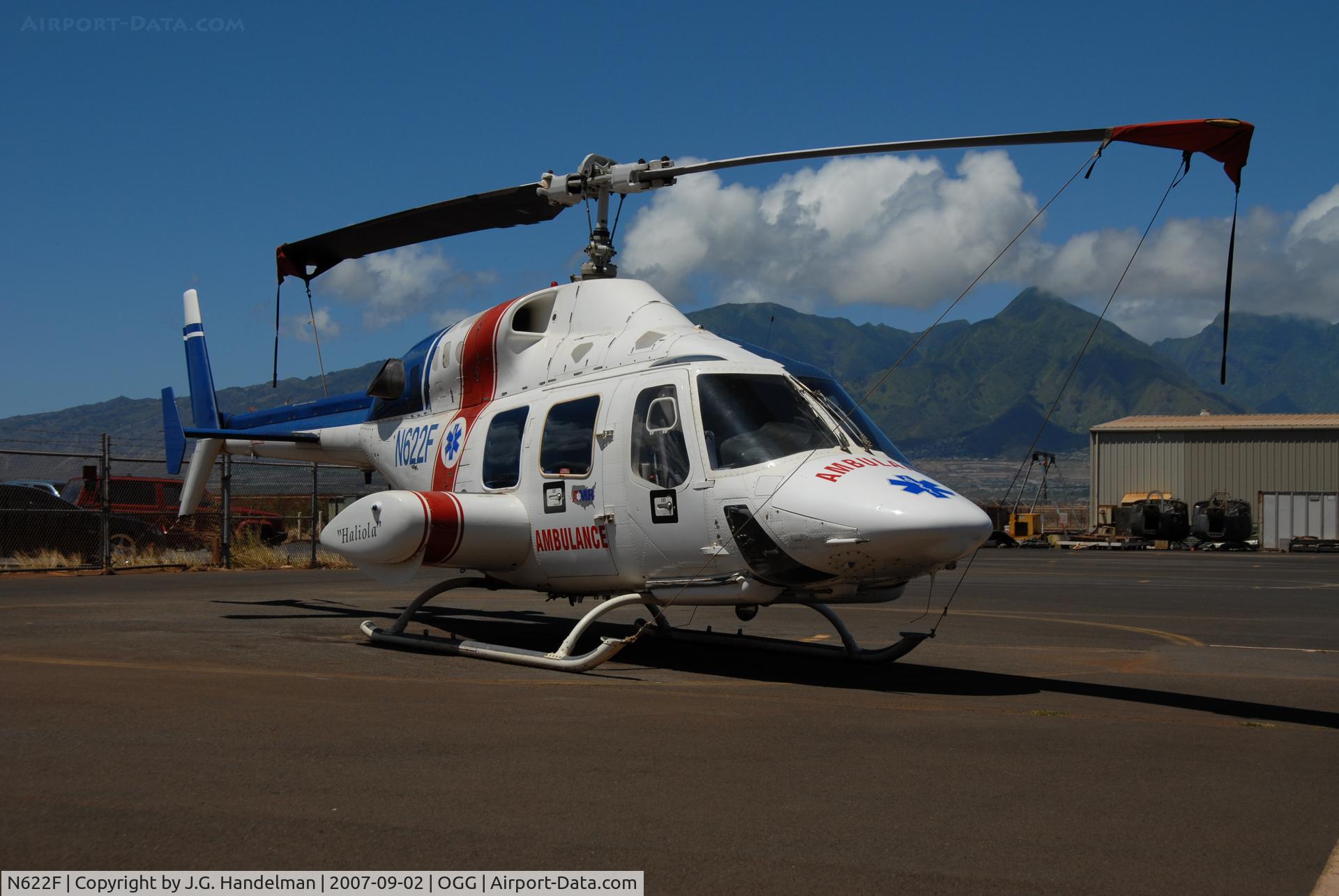N622F, 1985 Bell 222U C/N 47543, on ramp at Kahului Maui HI