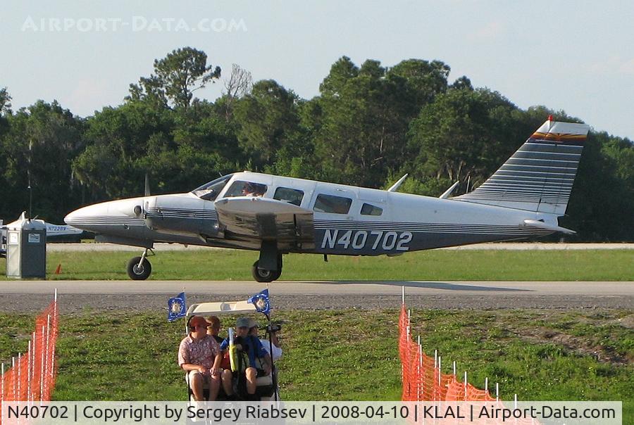 N40702, 1973 Piper PA-34-200 C/N 34-7450071, Sun-n-fun 2008