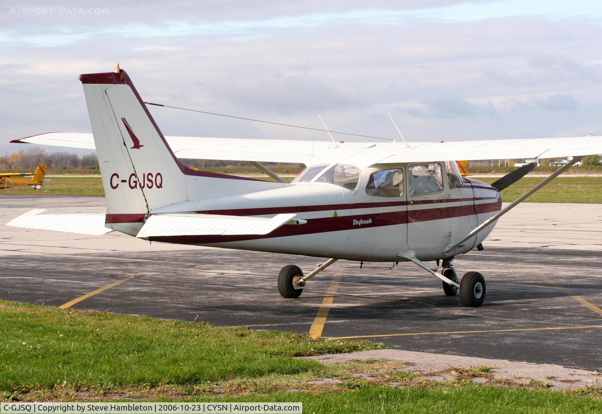 C-GJSQ, 1981 Cessna 172P C/N 17274706, At Niagara Falls, St Catherines