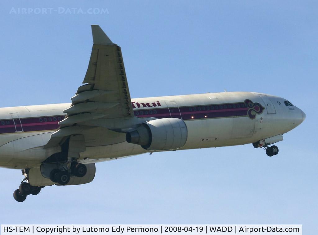 HS-TEM, 2000 Airbus A330-323 C/N 346, Thai Airways