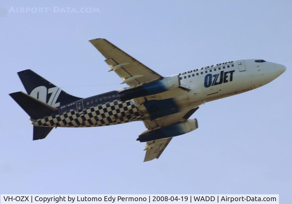 VH-OZX, 1975 Boeing 737-229 C/N 21177, Oz Jet