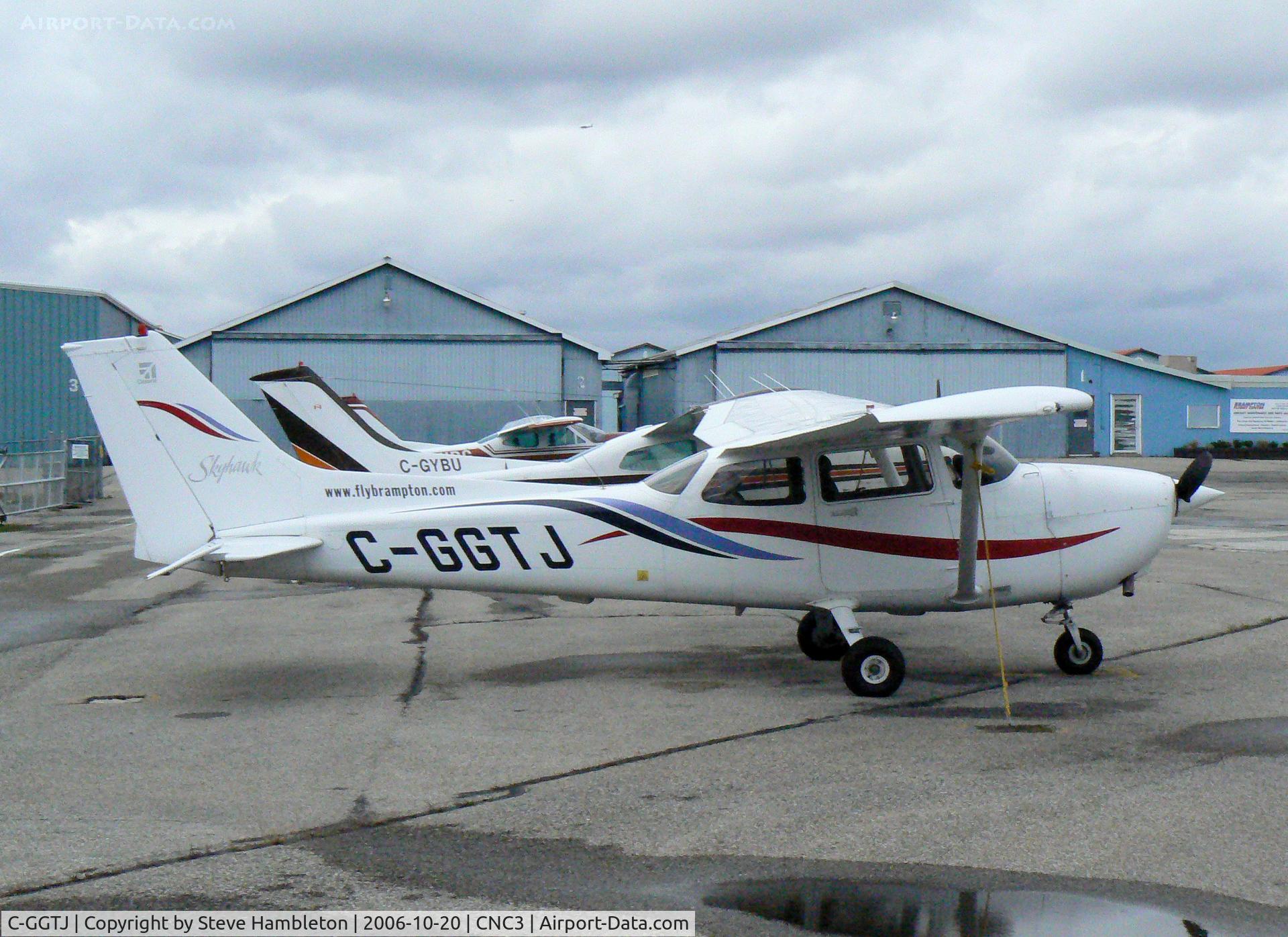 C-GGTJ, 2000 Cessna 172R C/N 17280934, At Brampton, Ontario