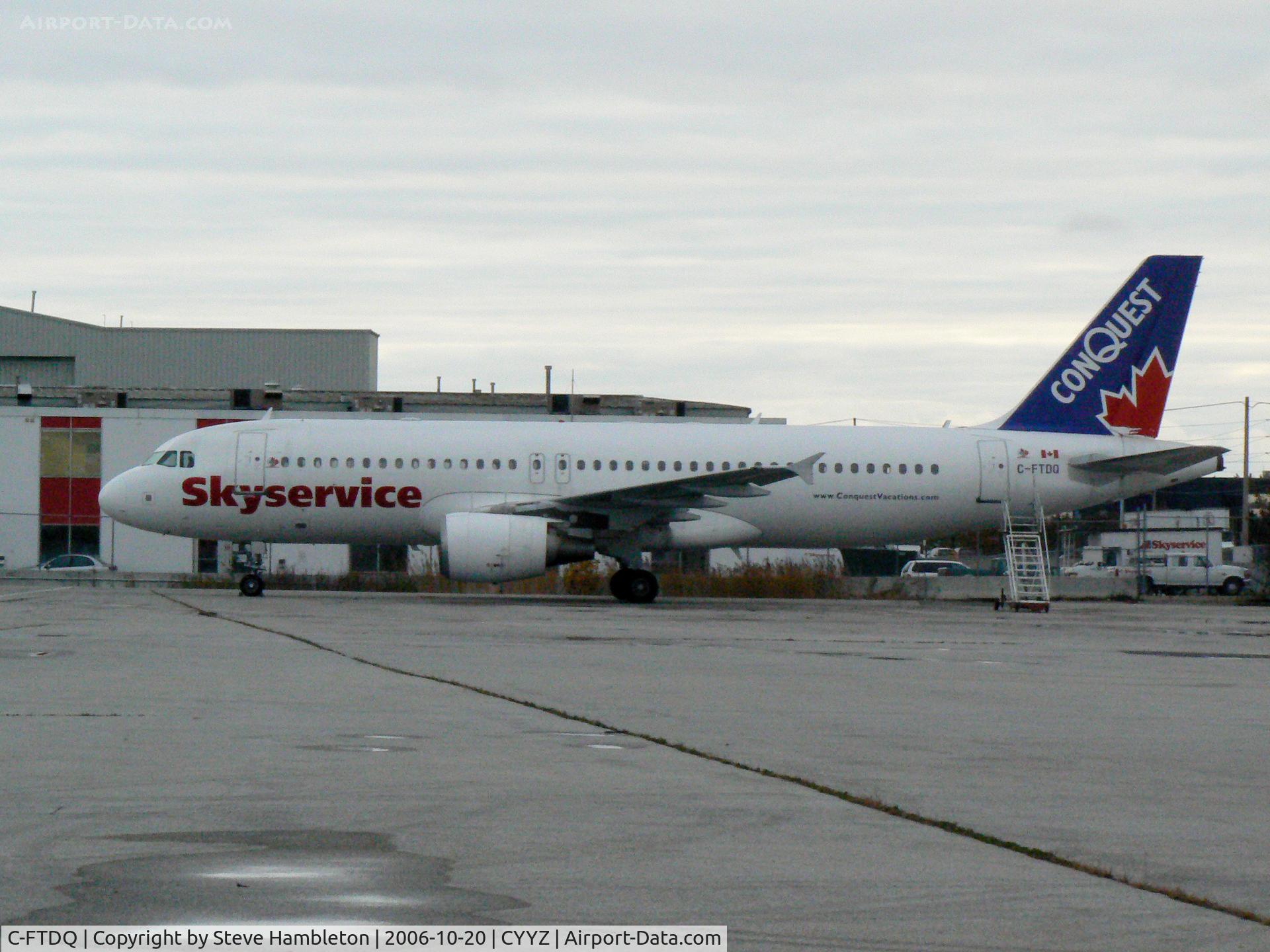 C-FTDQ, 2001 Airbus A320-214 C/N 1686, At Toronto Pearson