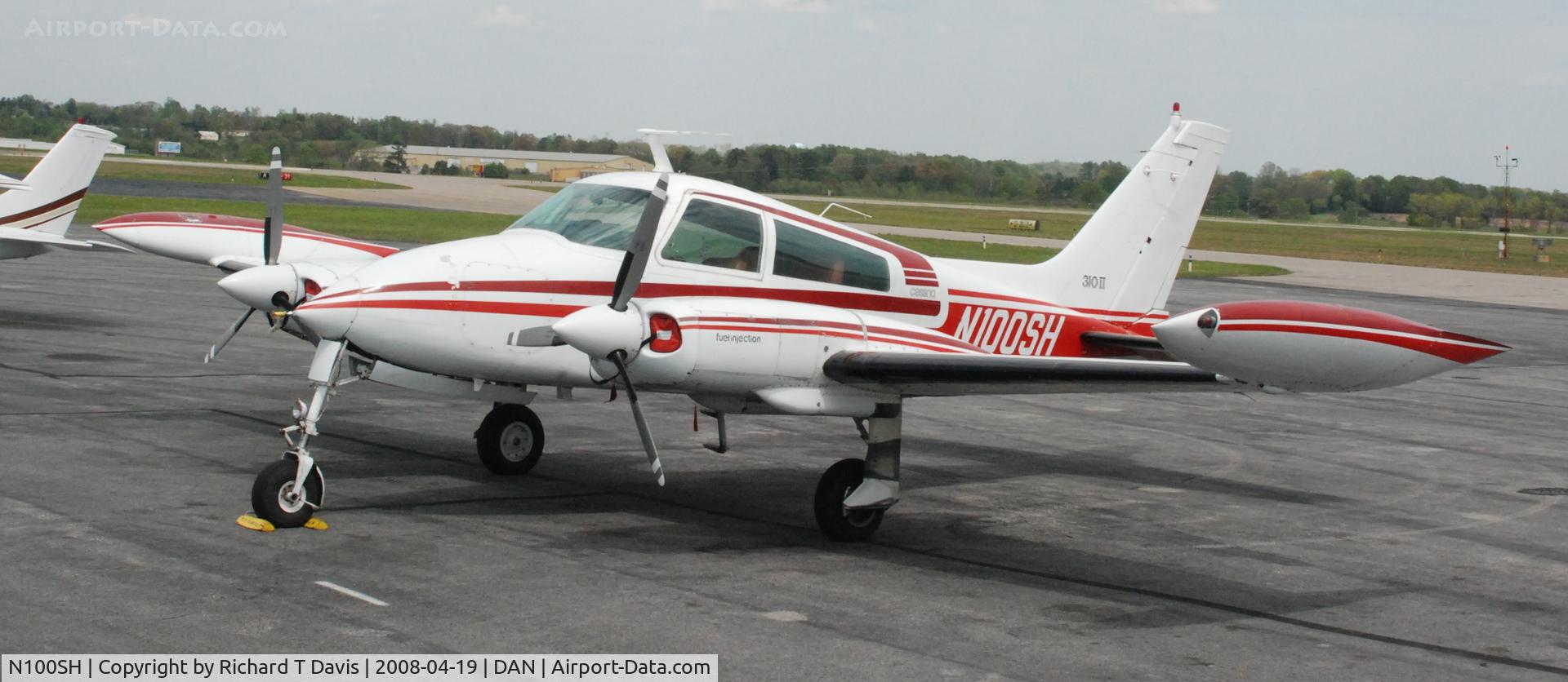 N100SH, 1968 Cessna 310N C/N 310N-0122, 1968 Cessna 310N  in Danville Va.