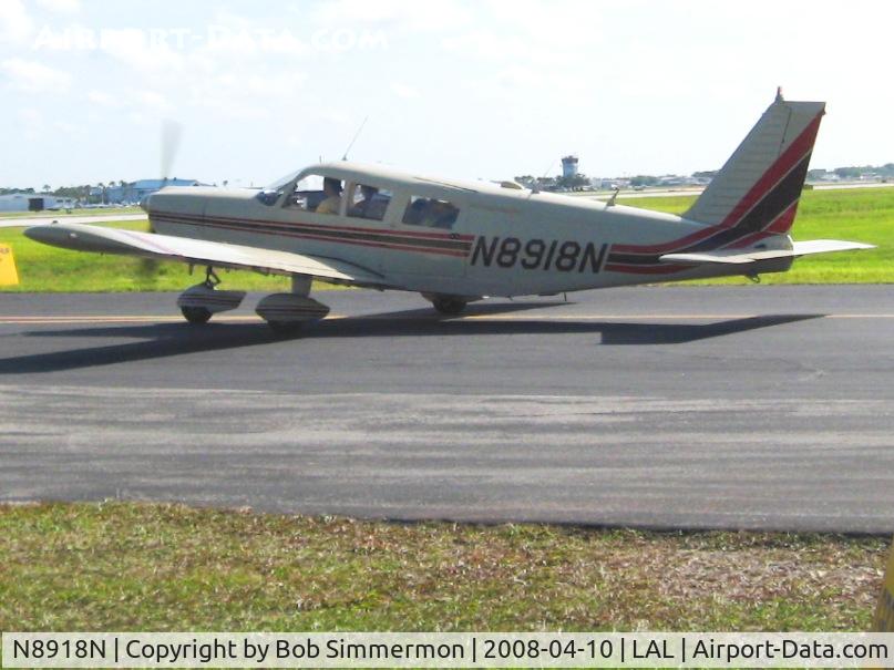 N8918N, 1969 Piper PA-32-300 Cherokee Six C/N 32-40711, Departing Sun N Fun 2008