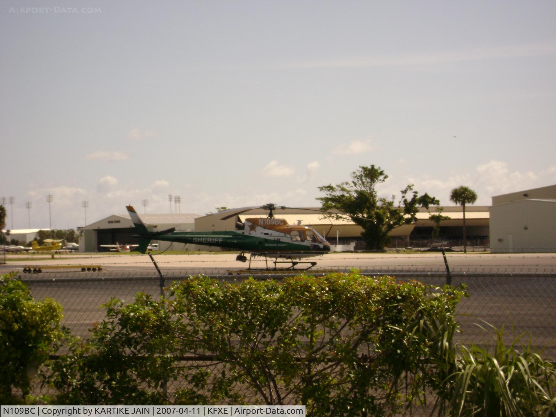 N109BC, 1993 Eurocopter AS-350B-2 Ecureuil Ecureuil C/N 2753, EUROCOPTER AT FORT LAUDERDALE EXECUTIVE
