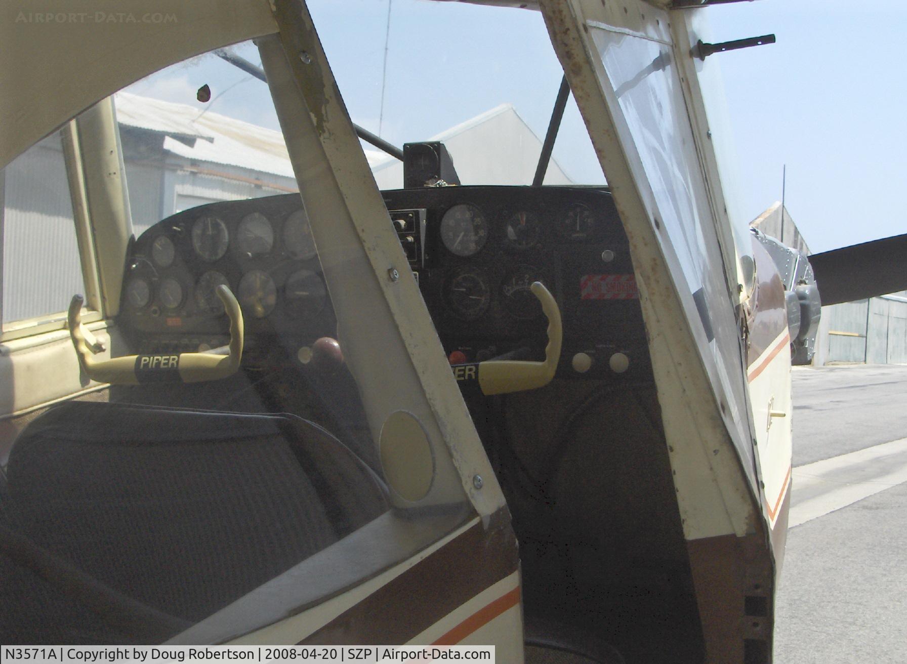 N3571A, 1953 Piper PA-22-135 Tri-Pacer C/N 22-1845, 1953 Piper PA-22-135 TRI-PACER, Lycoming O-290-D2 135Hp, Hoerner tips (conversion to taildragger PA-20 PACER from PA-22 TRI-PACER), panel