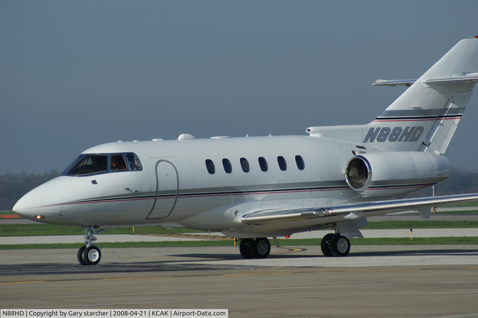 N88HD, 2003 Raytheon Hawker 800XP C/N 258616, going to goodyear