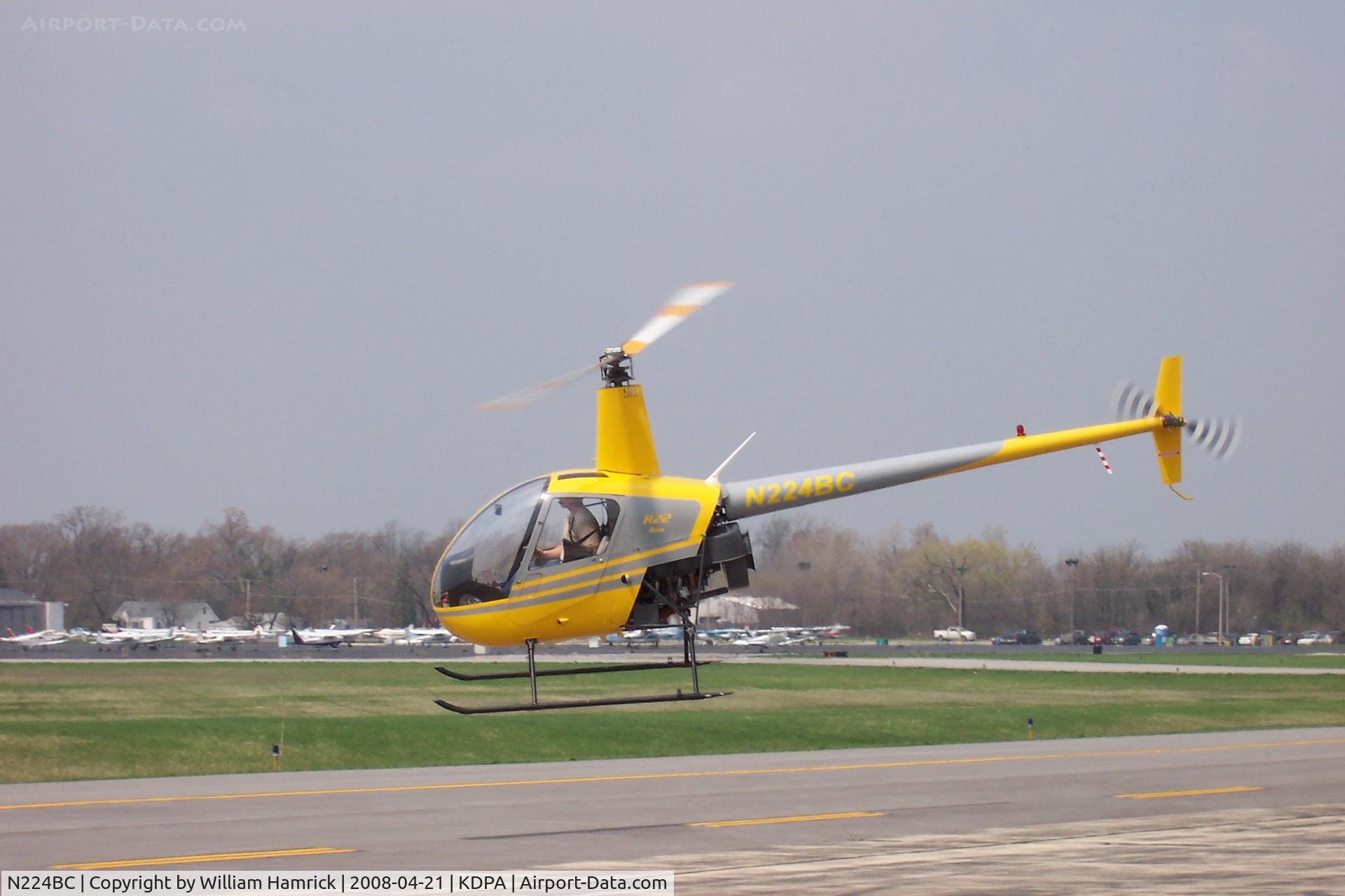 N224BC, 1990 Robinson R22 BETA C/N 1618, Taking off outside the Pilot Shop