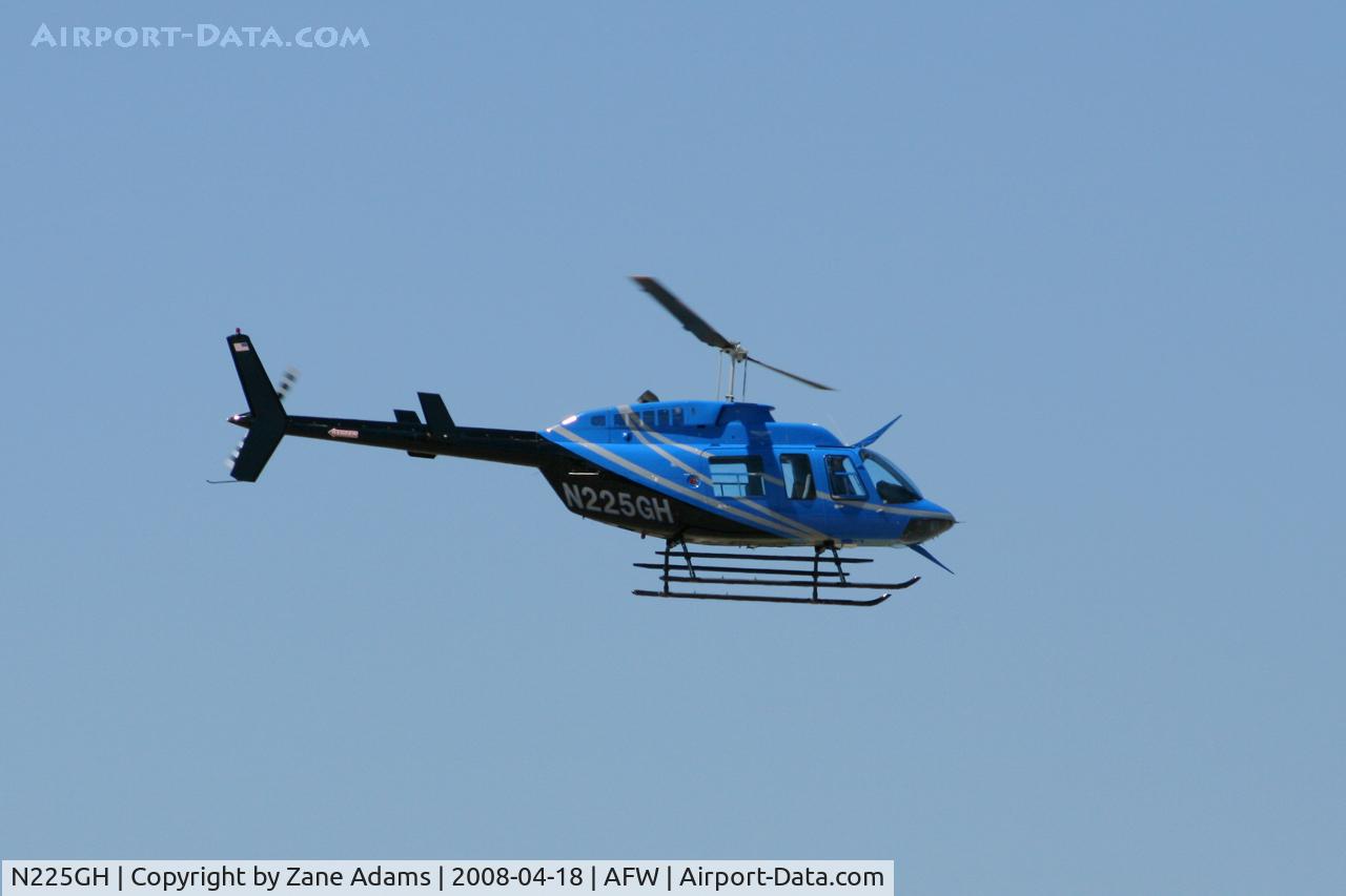 N225GH, 1995 Bell 206L-4 LongRanger IV LongRanger C/N 52143, Departing Alliance