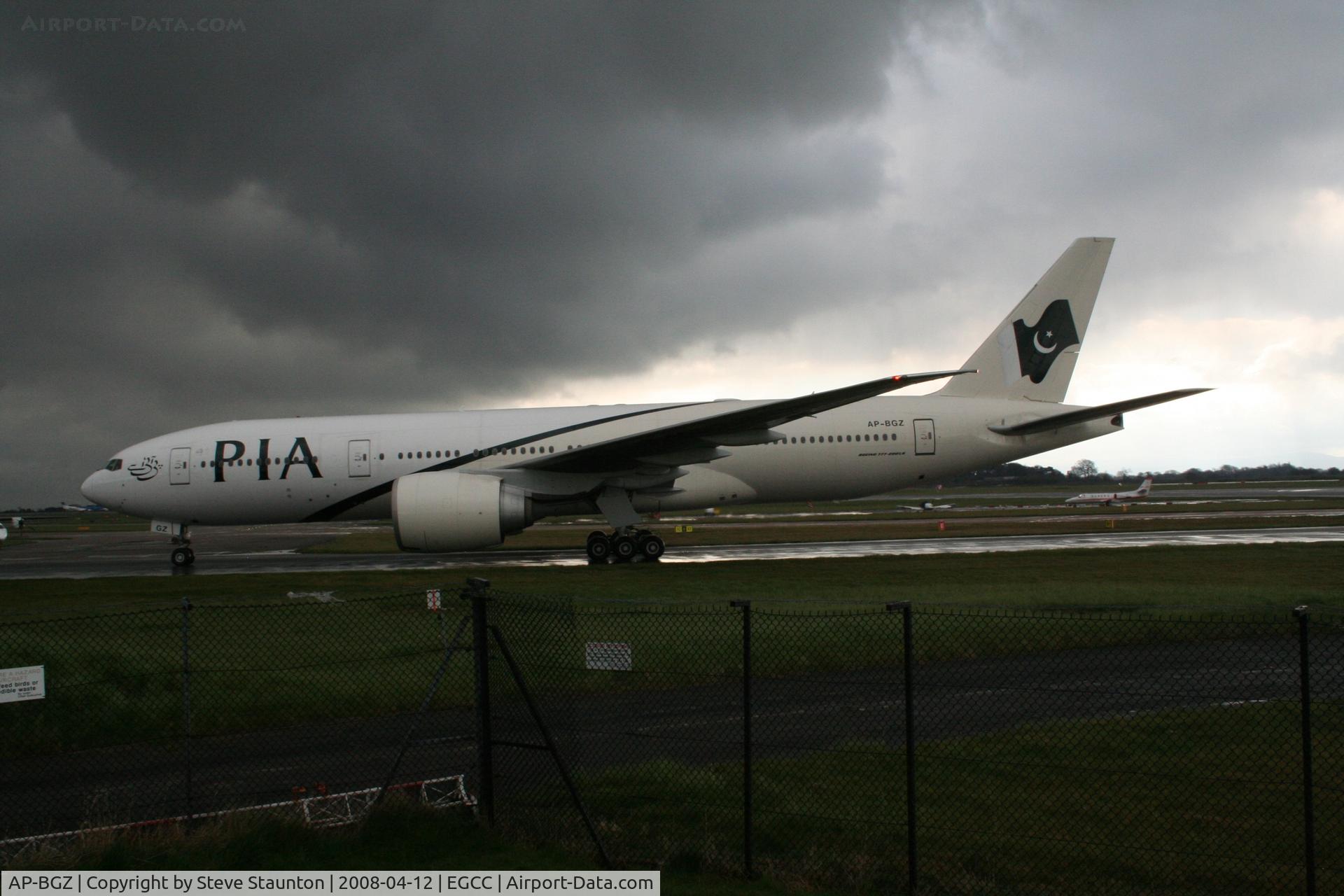 AP-BGZ, 2005 Boeing 777-240/LR C/N 33782, Taken at Manchester Airport on a typical showery April day