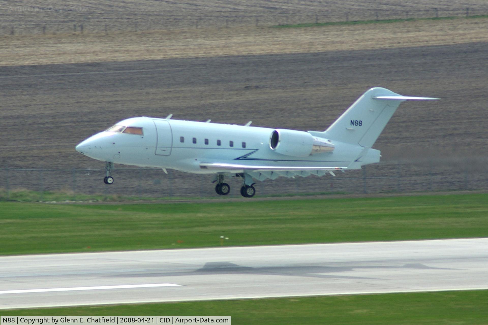 N88, 2004 Bombardier Challenger 604 (CL-600-2B16) C/N 5588, Departing Runway 9