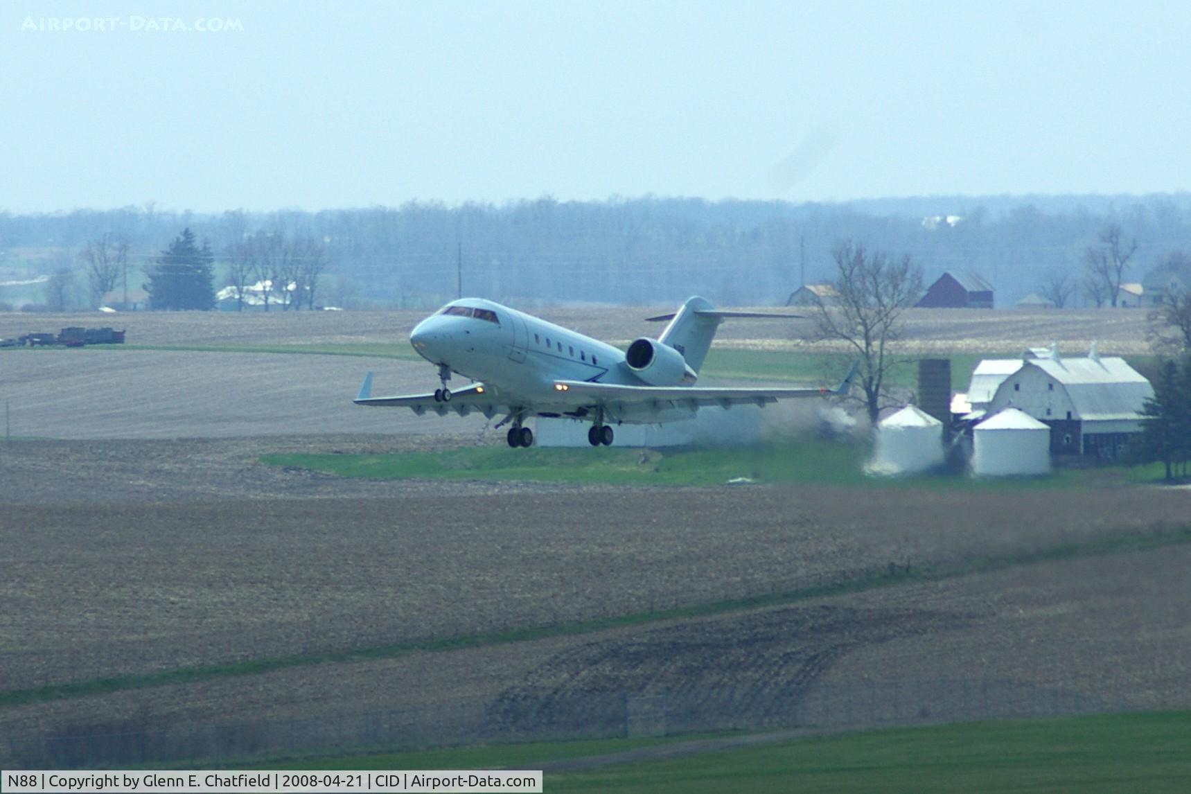 N88, 2004 Bombardier Challenger 604 (CL-600-2B16) C/N 5588, Departing Runway 9