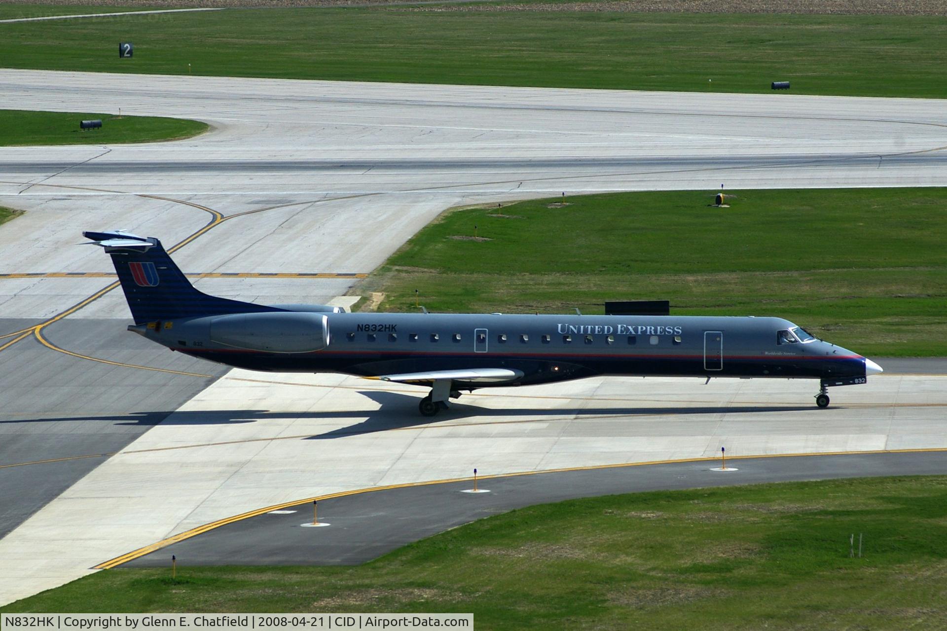 N832HK, 2003 Embraer ERJ-145LR (EMB-145LR) C/N 145771, LOF8028 taxiing to Runway 9 for departure.