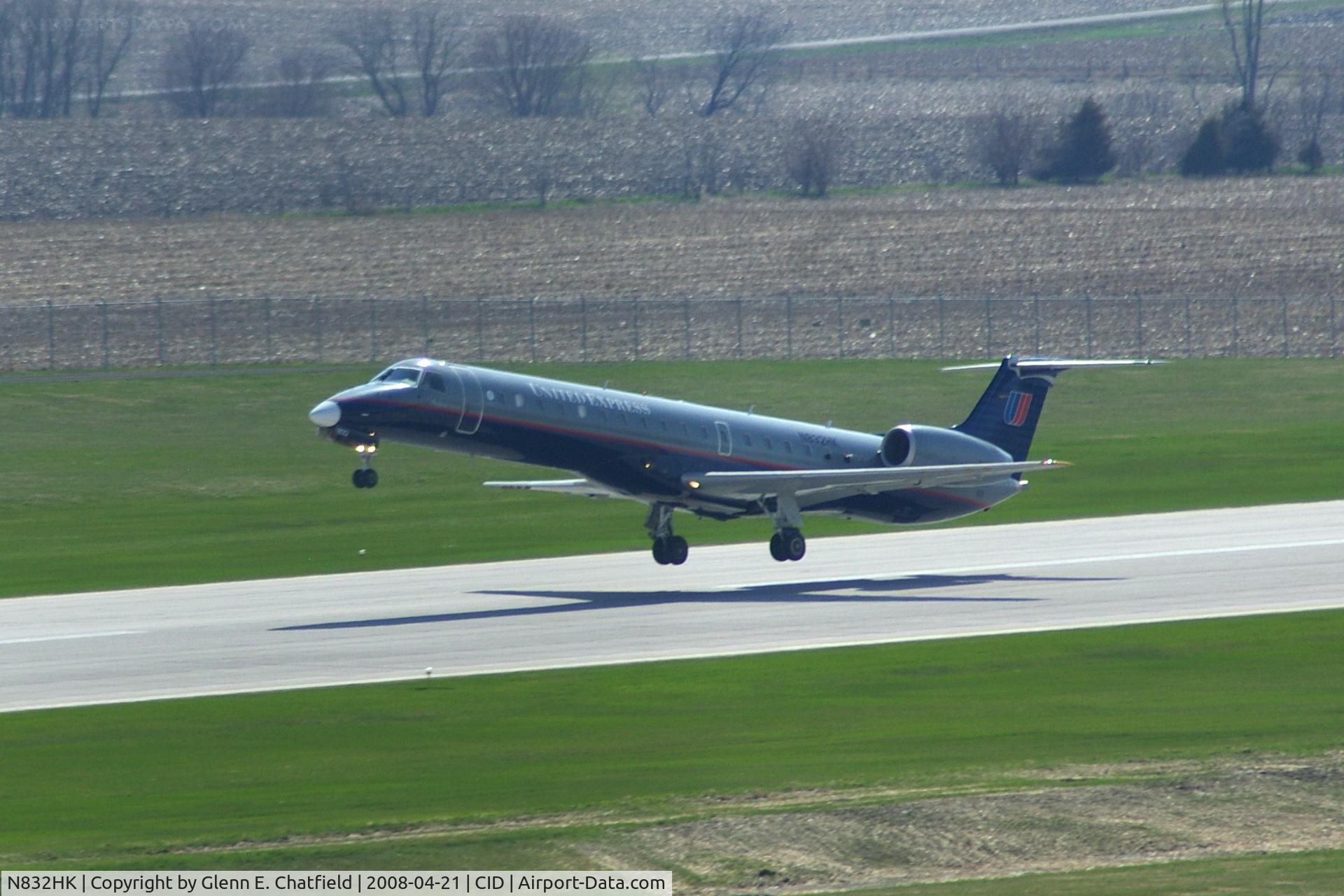 N832HK, 2003 Embraer ERJ-145LR (EMB-145LR) C/N 145771, LOF8028 departing runway 9 heading for ORD