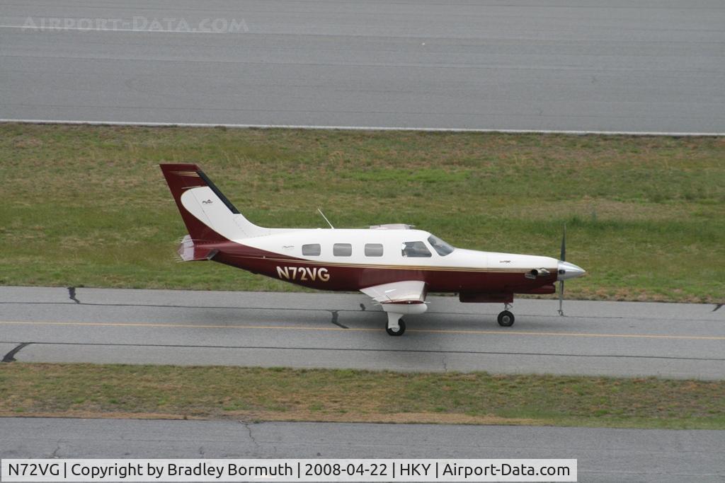 N72VG, 1998 Piper PA-46-350P Malibu Mirage C/N 4636175, A great day to take pictures.